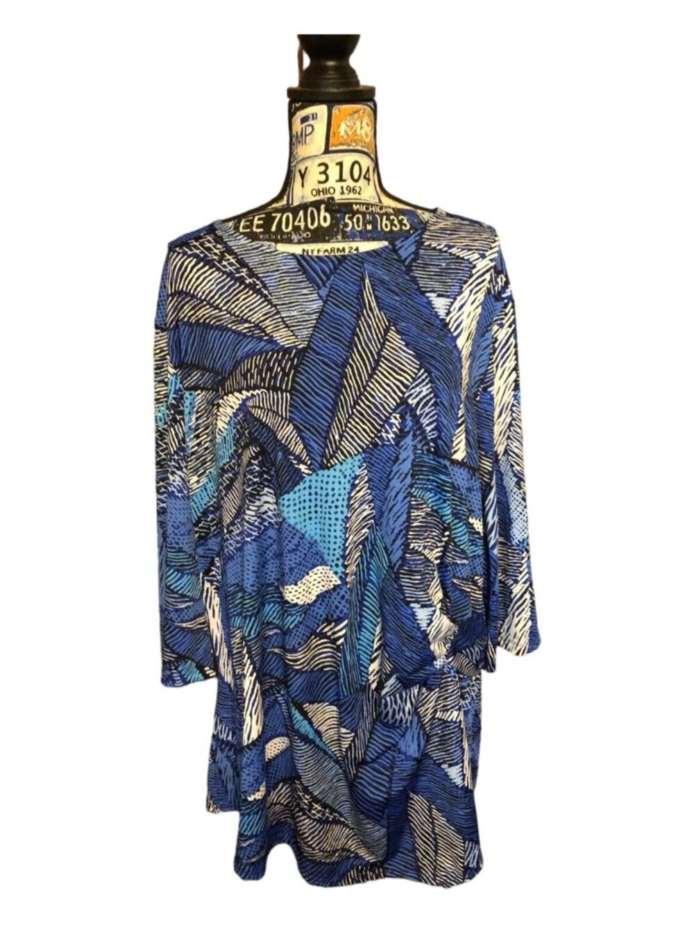 N Touch Mixed Media Multi Blue Quarter Length Sleeve Side Cinch Waist Blouse 3X